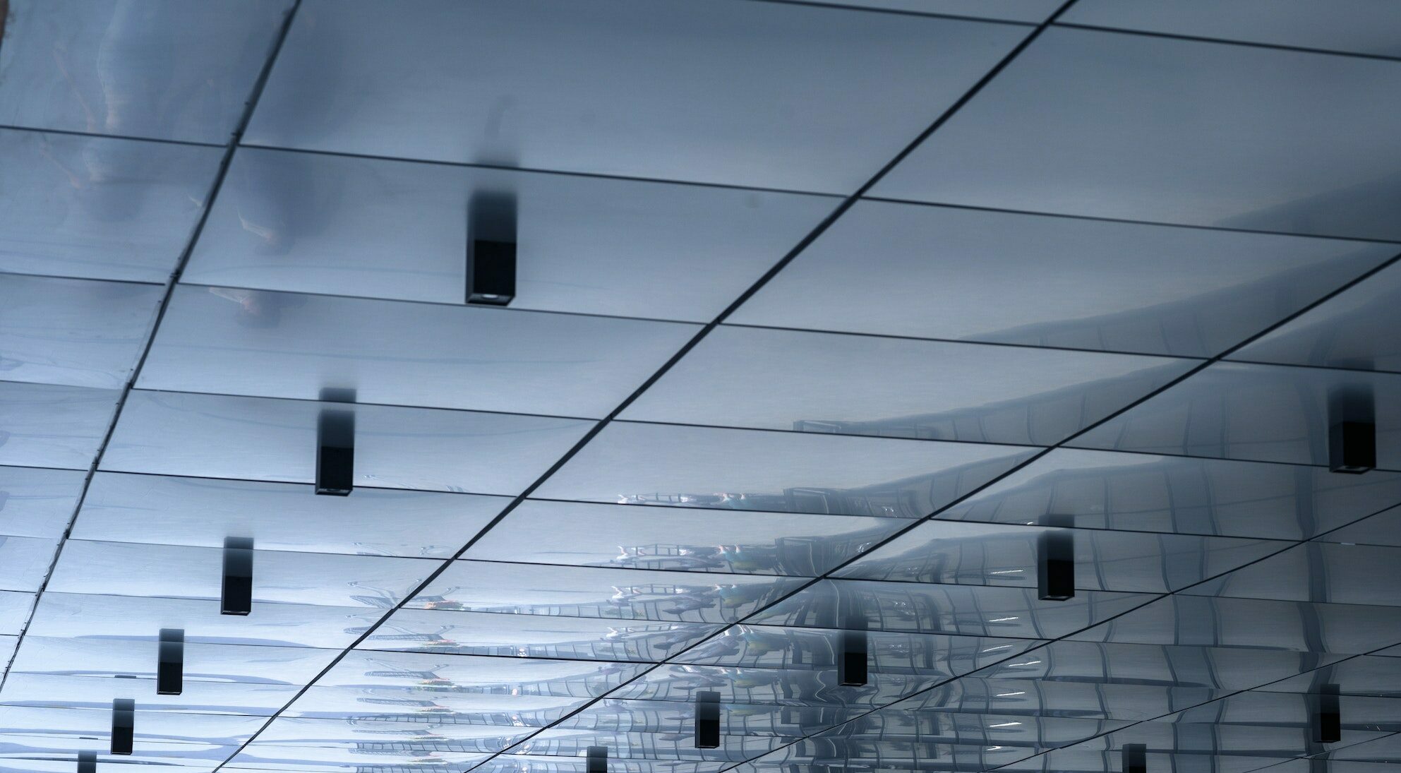 Ceiling led lighting in a shopping mall