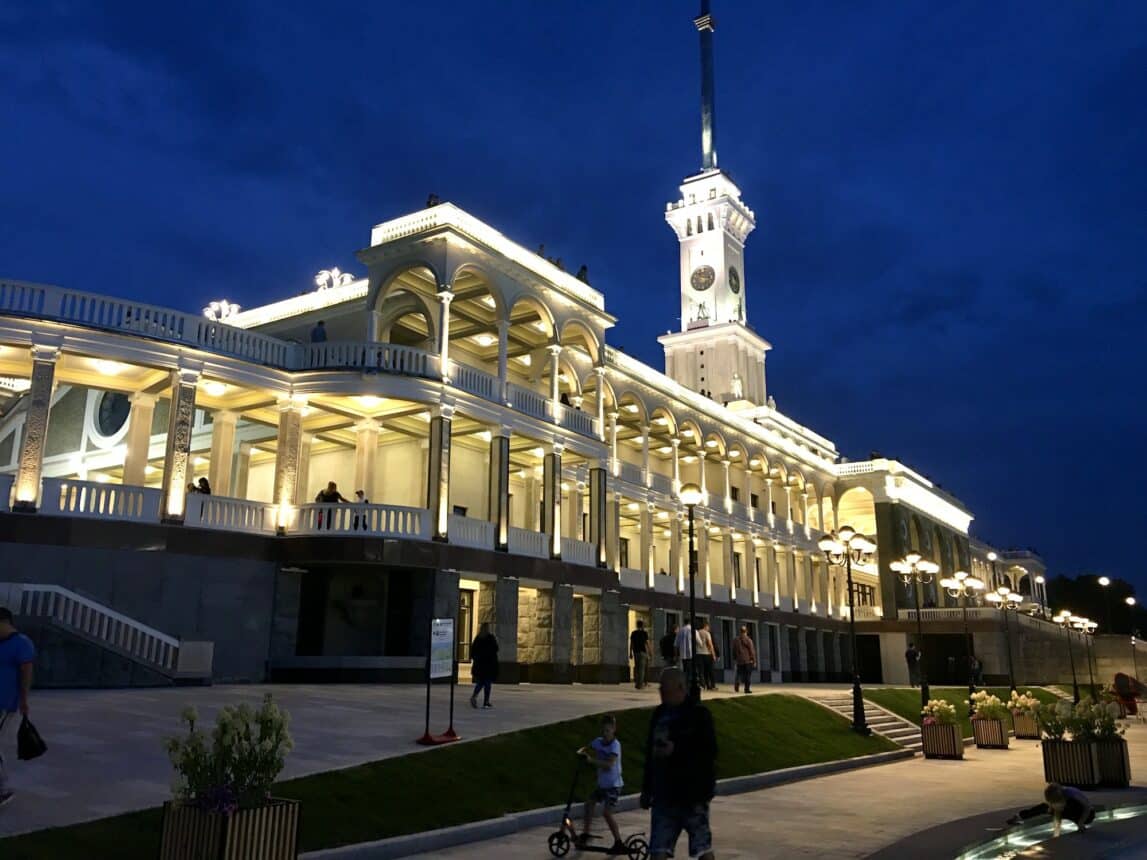 Night view of a beautiful building. Architectural lighting